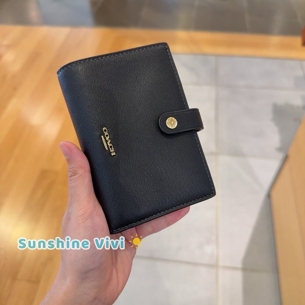 NWT Coach 2-In-1 Wallet Natural grain nappa leather Gold/Black CFK09